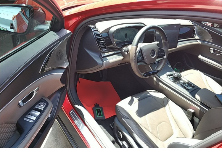 BYD Han 2022 car image #16