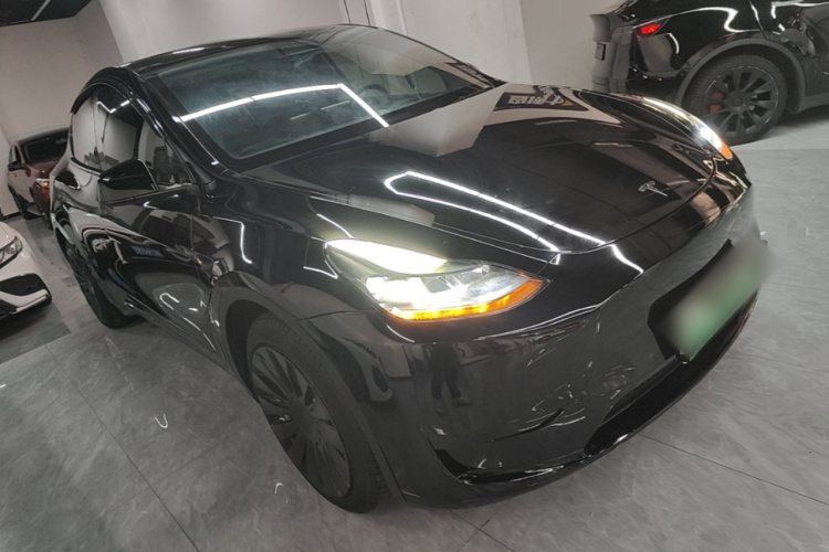 Tesla Model Y 2022 #6 Tesla Model Y 2022 car image #6