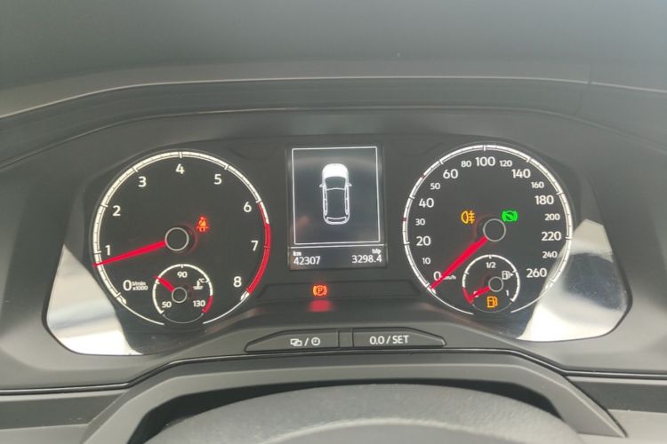 Volkswagen Polo 2021 car image #12