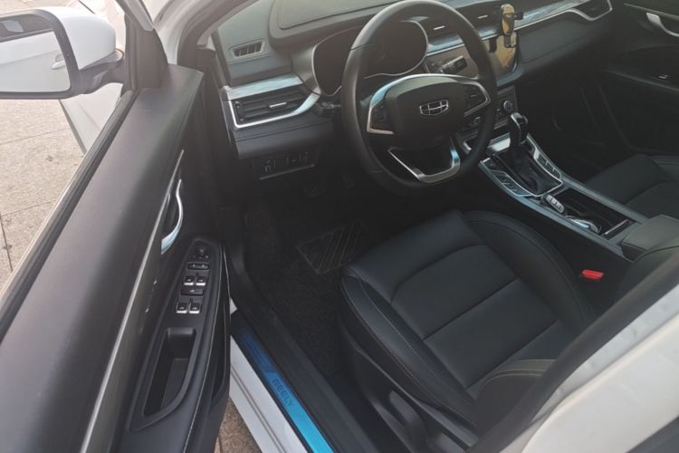 GEELY Emgrand 2020 #16 GEELY Emgrand 2020 car image #16