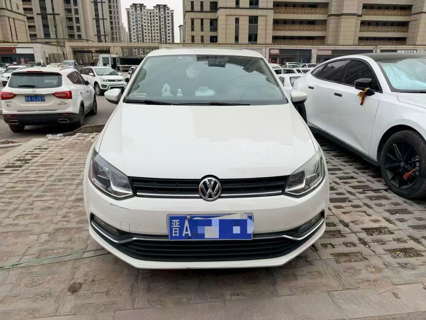 Volkswagen Polo 2018 car image #2