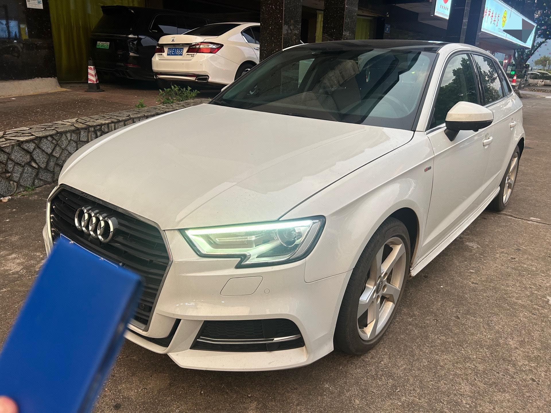 2018 2018 car image