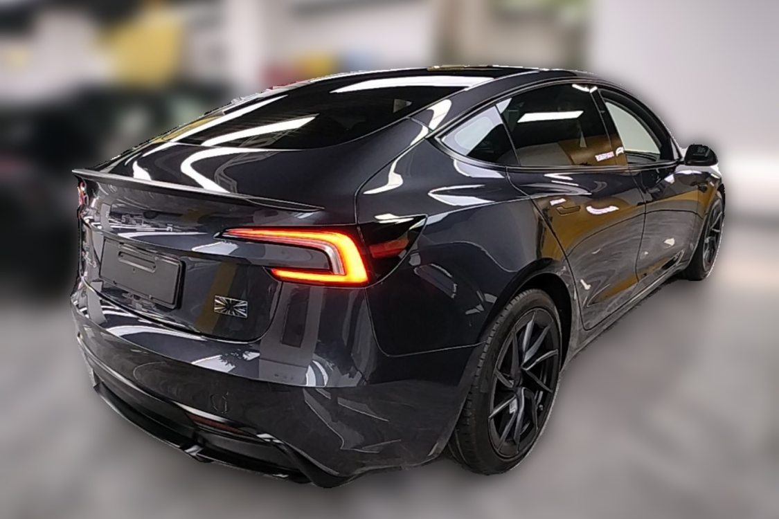 Tesla Model 3 2024 car image #4
