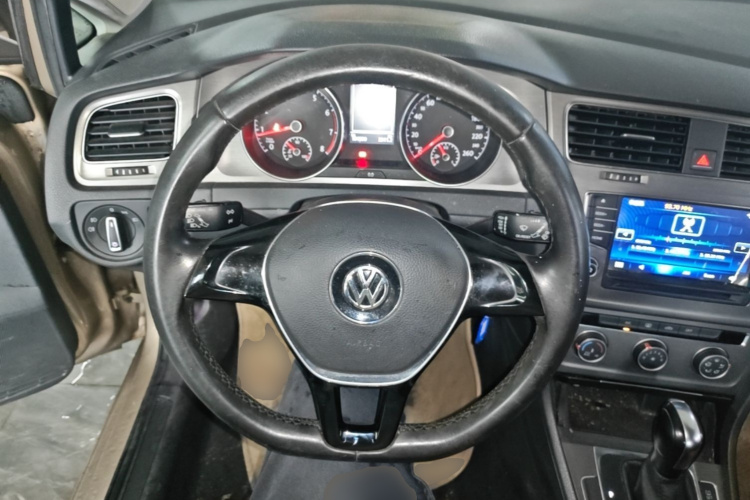 Volkswagen Golf 2015 #11 Volkswagen Golf 2015 car image #11