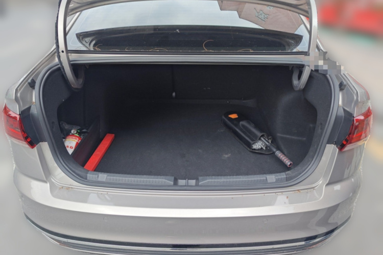 Volkswagen Bora 2023 image de voiture #17