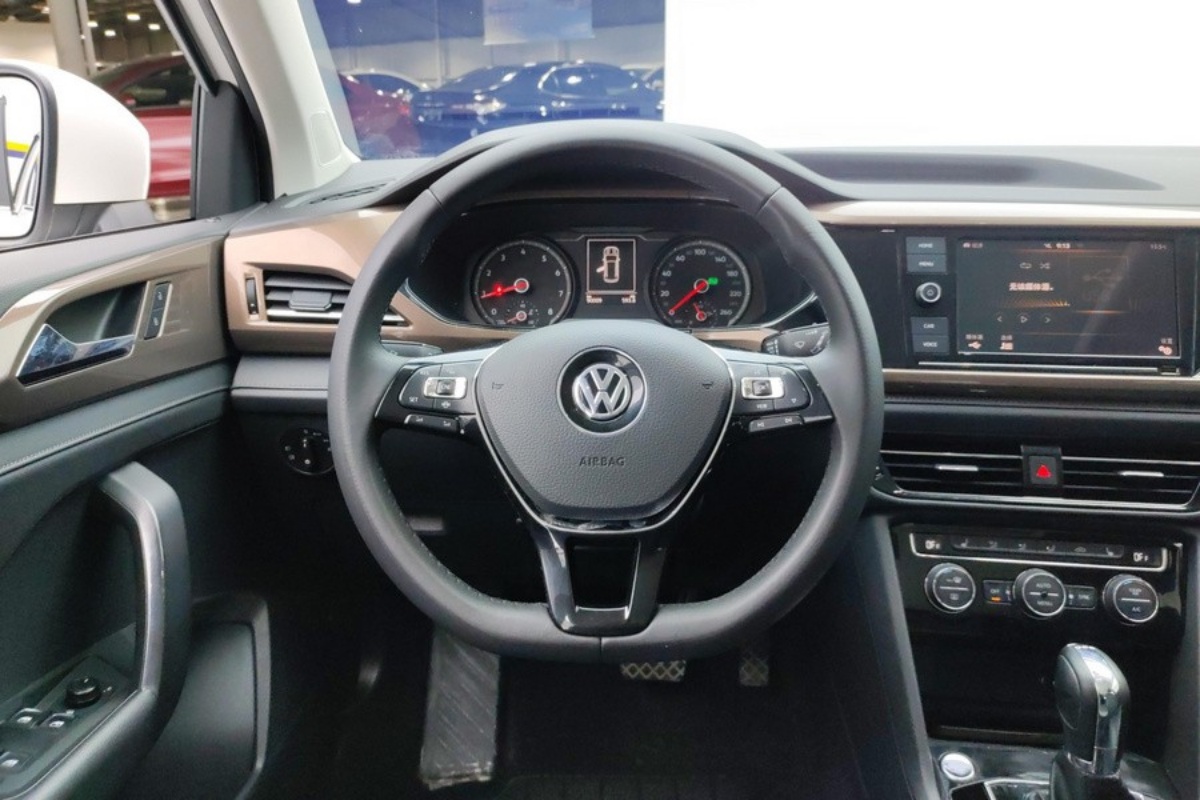 Volkswagen Tharu 2019 #9 Volkswagen Tharu 2019 изображение автомобиля #9