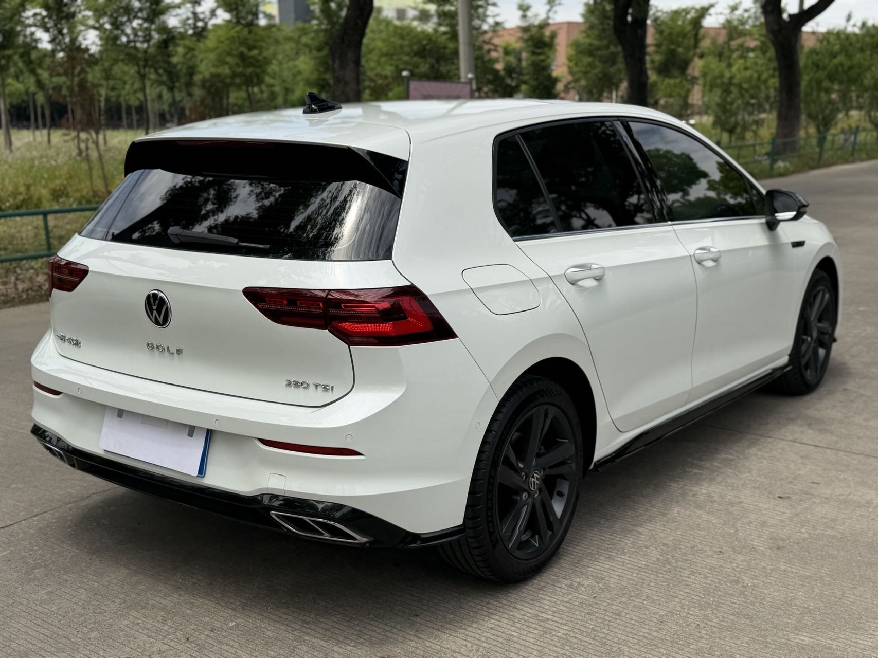 Volkswagen Golf 2022 car image #7