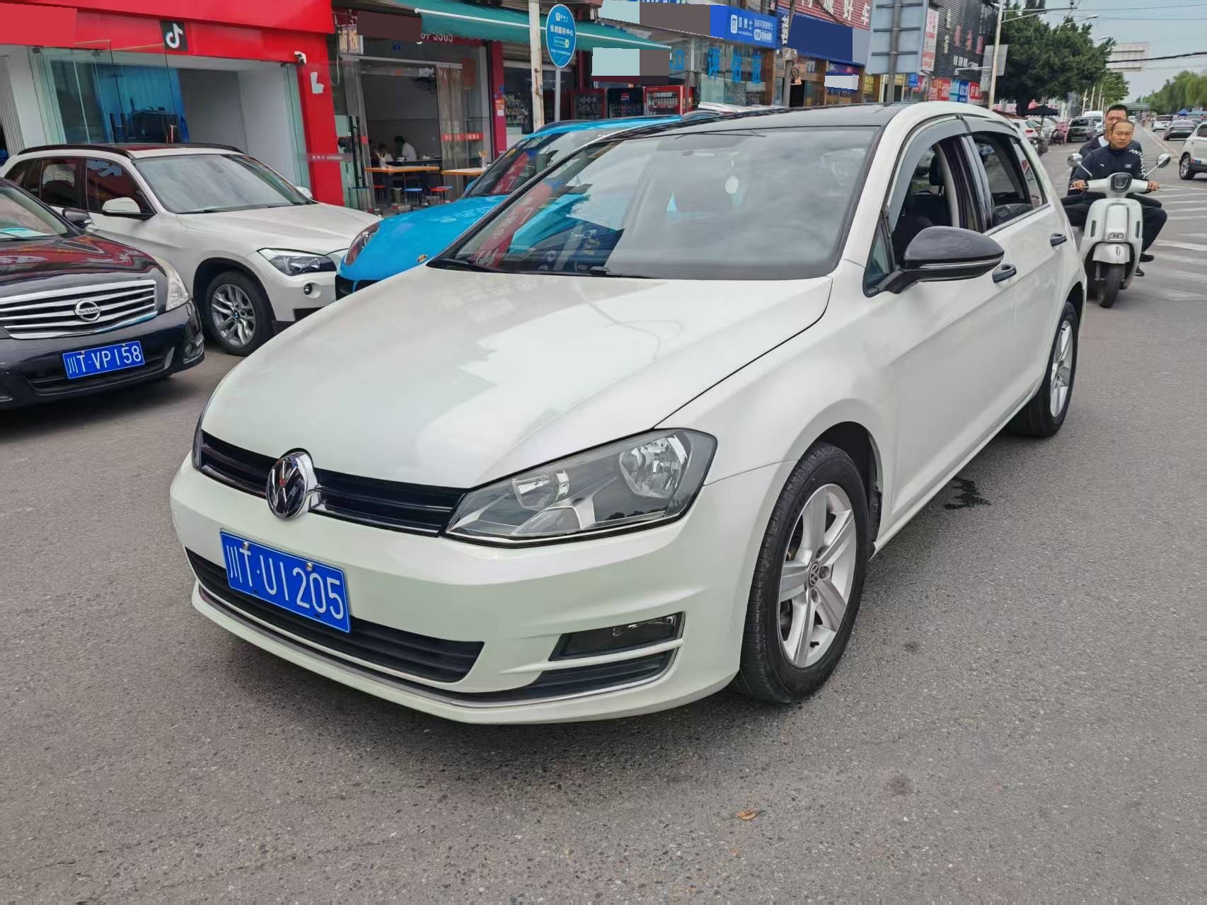 2017 2017 car image