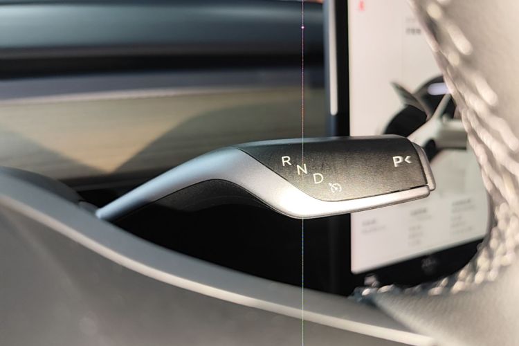 Tesla Model Y 2022 #14 Tesla Model Y 2022 car image #14