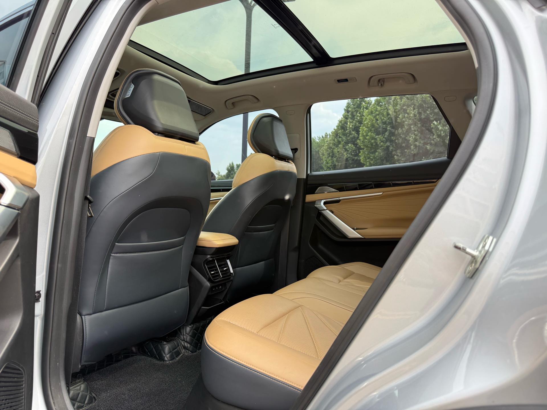 GEELY Boyue L 2022 صورة سيارة #7