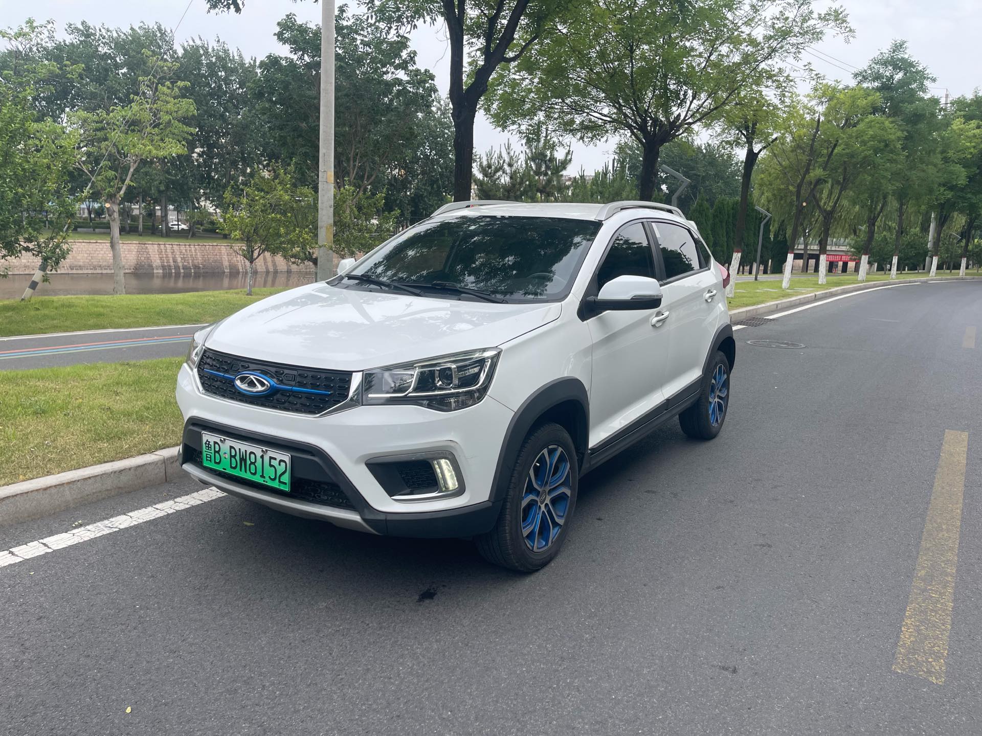 2018 2018 car image