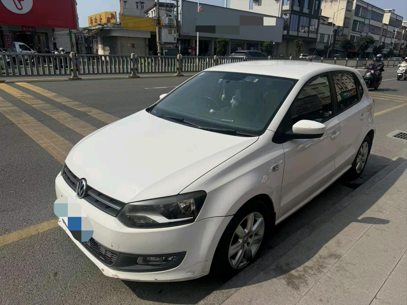 Volkswagen Polo 2014 Volkswagen Polo 2014 car image