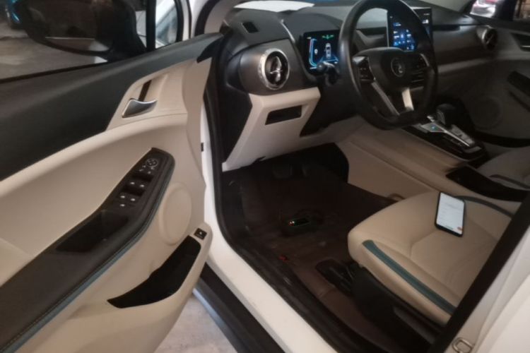 BYD Yuan Pro 2023 immagine di auto #16