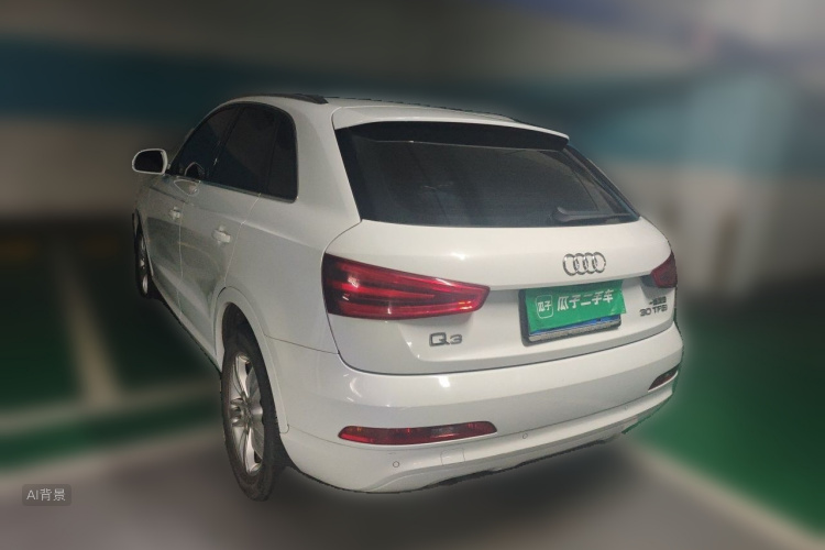 Audi Q3 2015 car image #5