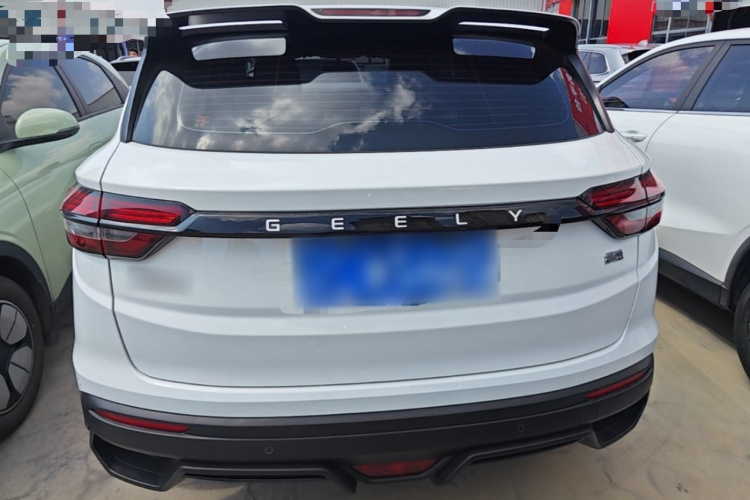 GEELY Coolray 2025 #4 GEELY Coolray 2025 car image #4