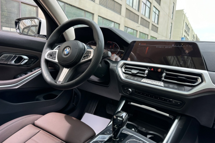 BMW 3 Series 2020 #12 BMW 3 Series 2020 car image #12