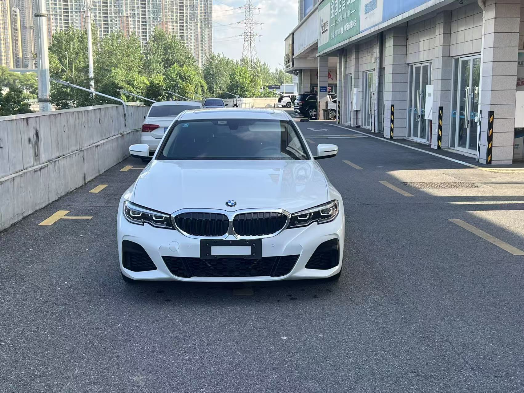 BMW 3 Series 2020 car image #2