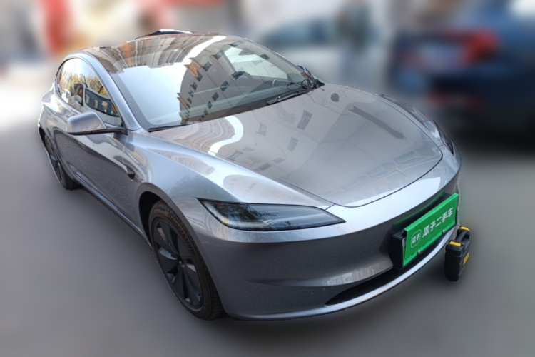 Tesla Model 3 2025 #4 Tesla Model 3 2025 car image #4