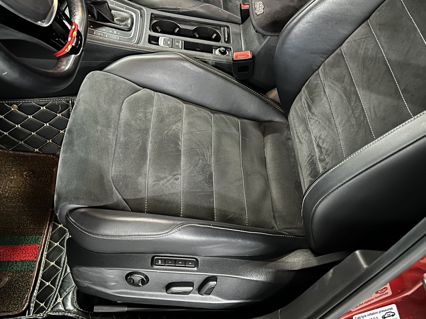 Volkswagen Golf 2019 immagine di auto #2