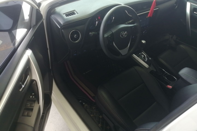 Toyota Corolla 2018 car image #16