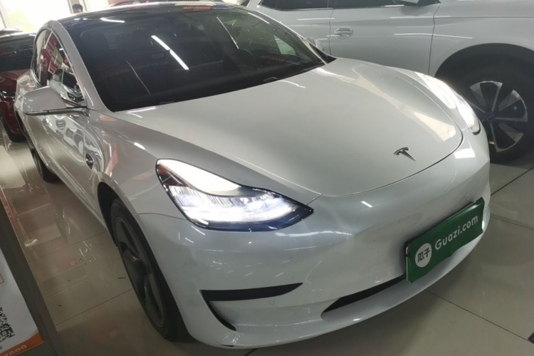 Tesla Model 3 2020 immagine di auto #4