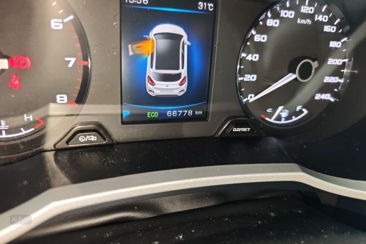 GEELY Emgrand GS 2019 car image #14