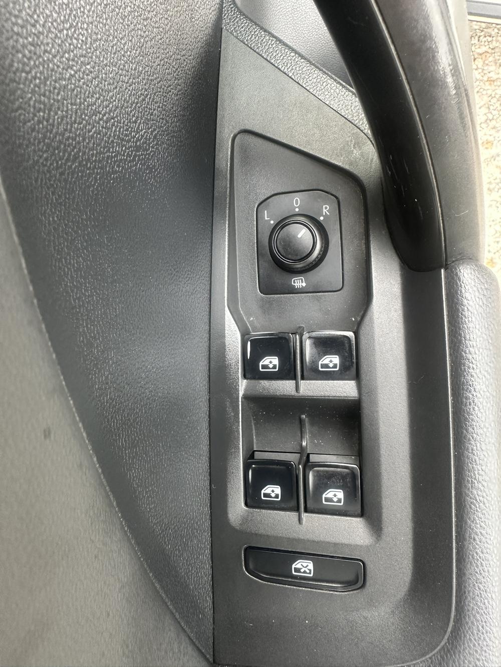 Volkswagen Tharu 2022 car image #16