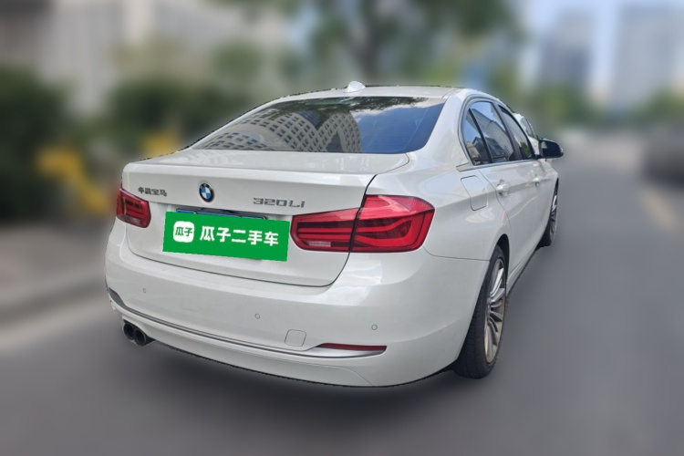 BMW 3 Series 2018 car image #5