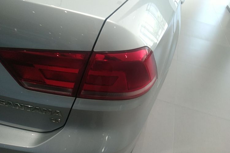 Volkswagen Santana 2015 car image #8