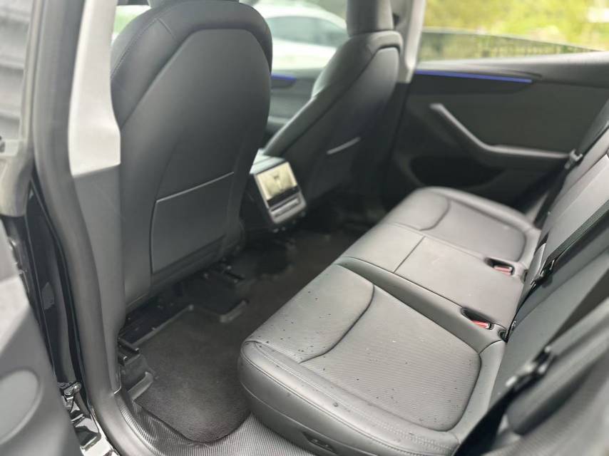 Tesla Model Y 2025 car image #5