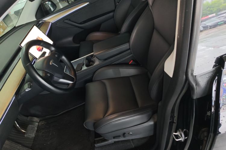 Tesla Model Y 2022 #15 Tesla Model Y 2022 car image #15