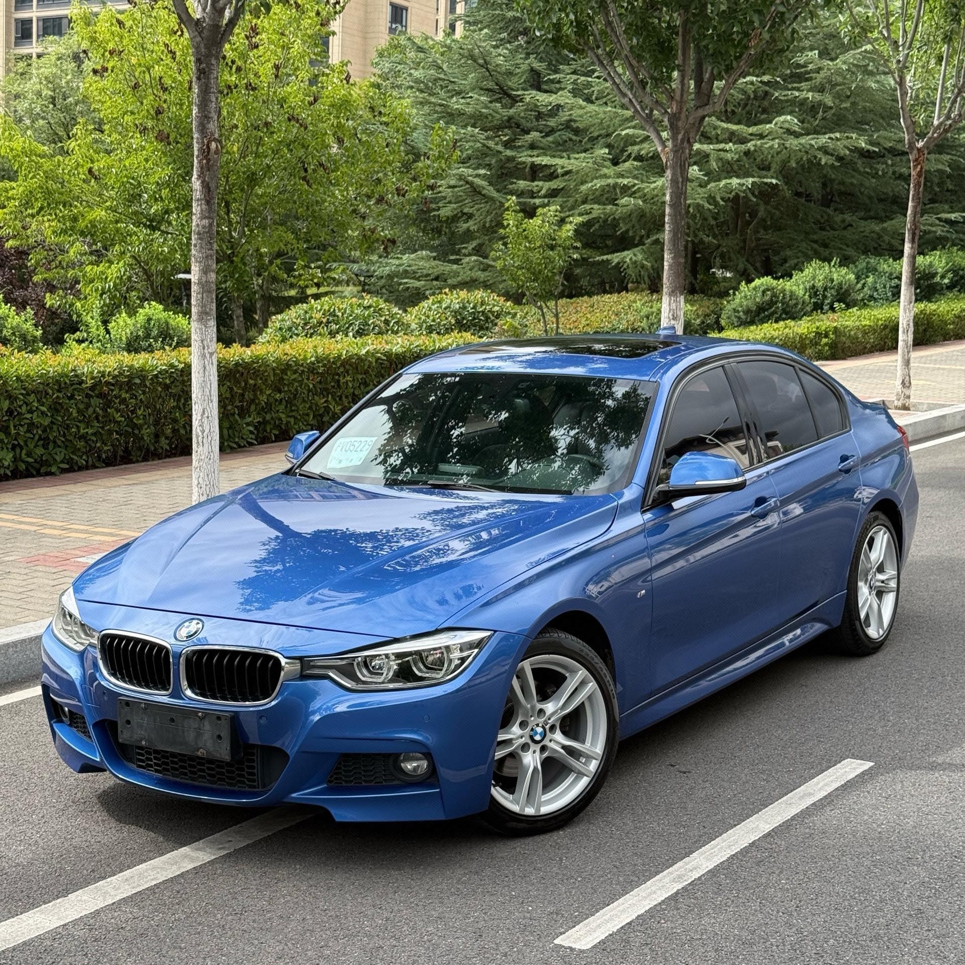 BMW 3 Series 2017 BMW 3 Series 2017 car image