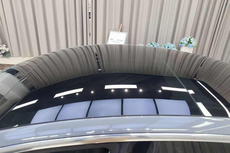 Tesla Model 3 2020 car image #26