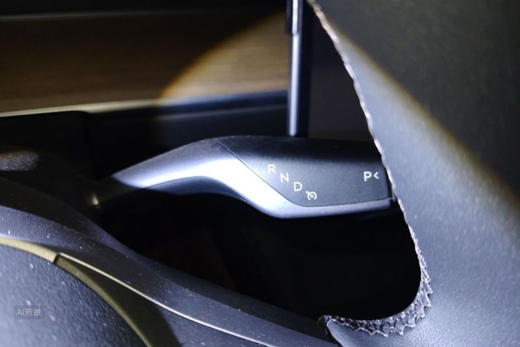 Tesla Model Y 2023 #16 Tesla Model Y 2023 car image #16