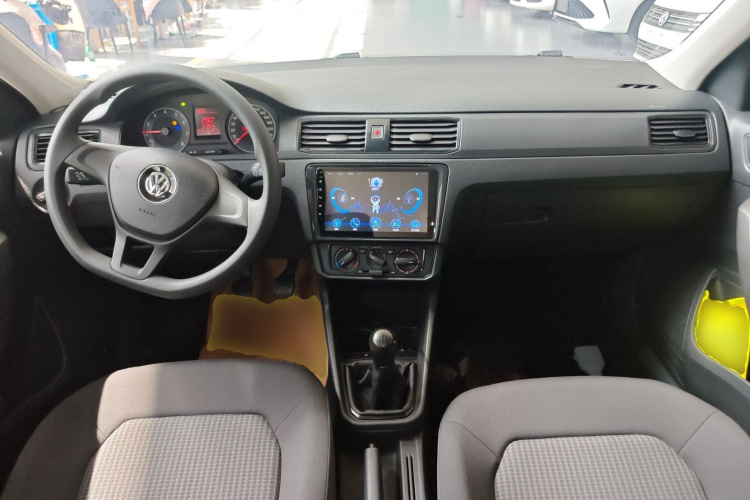 Volkswagen Santana 2019 car image #10