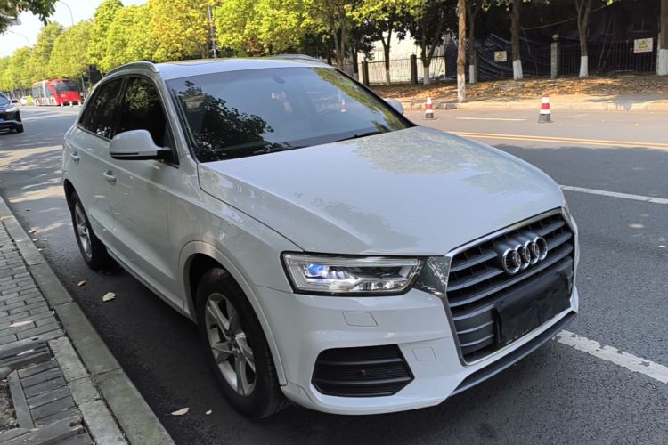 Audi Q3 2018 #4 Audi Q3 2018 car image #4