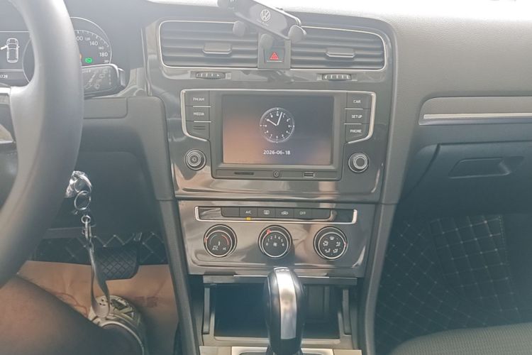 Volkswagen Golf 2017 #13 Volkswagen Golf 2017 car image #13