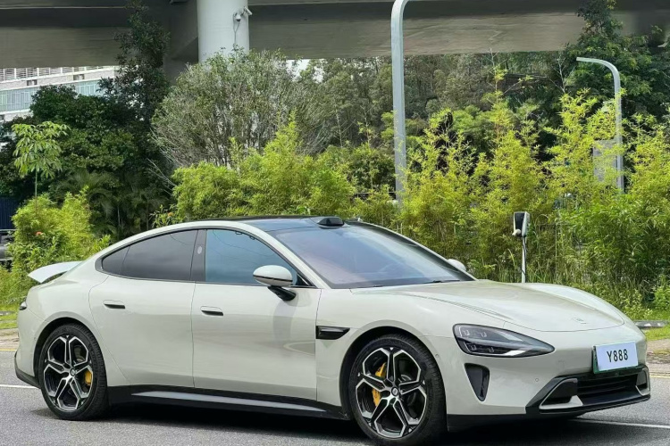 MI SU7 2024 car image #4