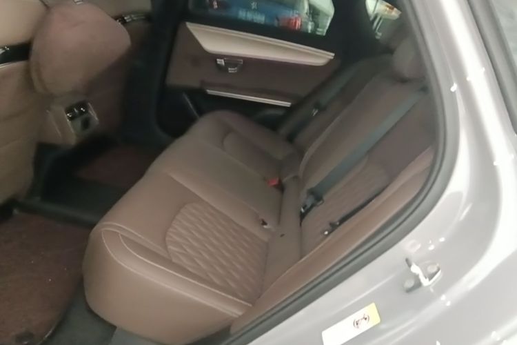 BYD Han 2024 car image #17