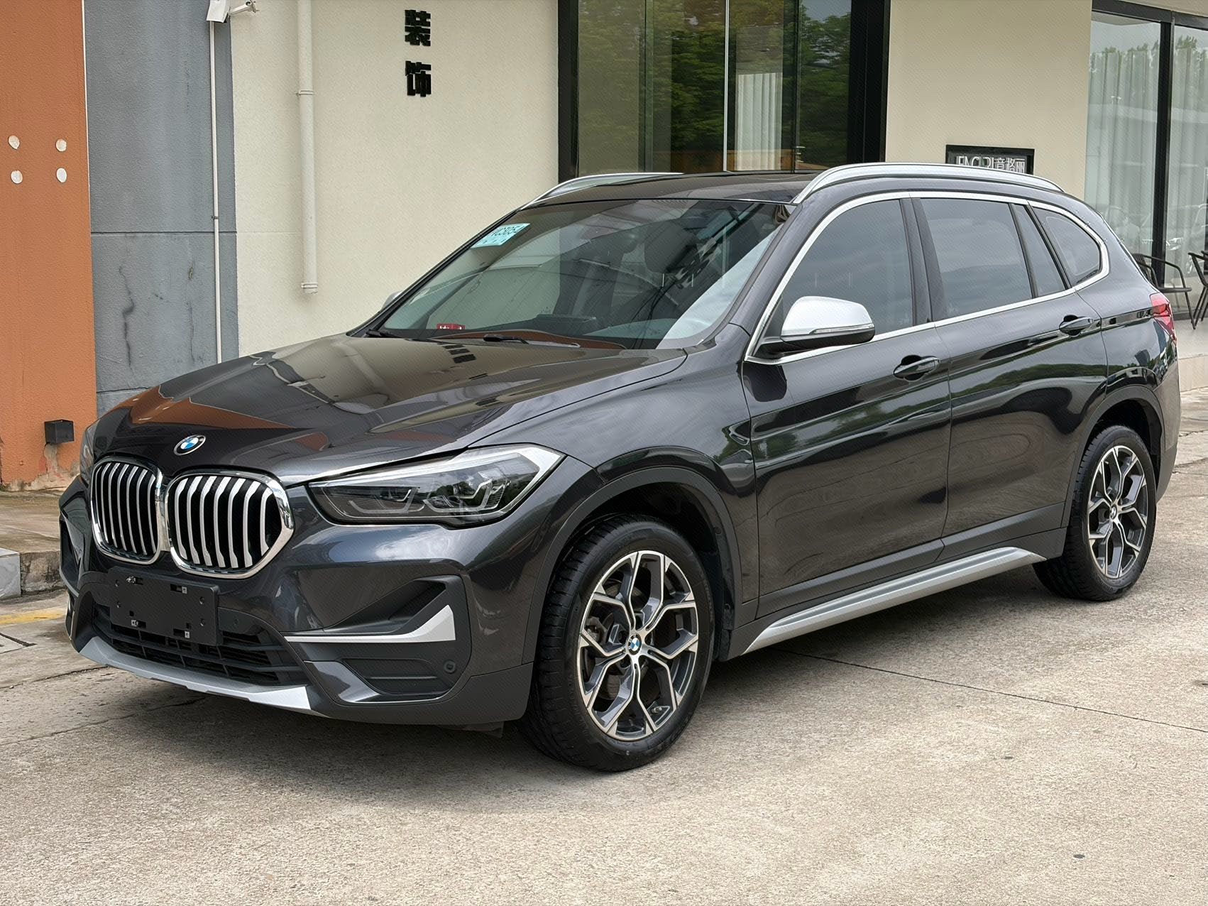 BMW X1 2022 car image 