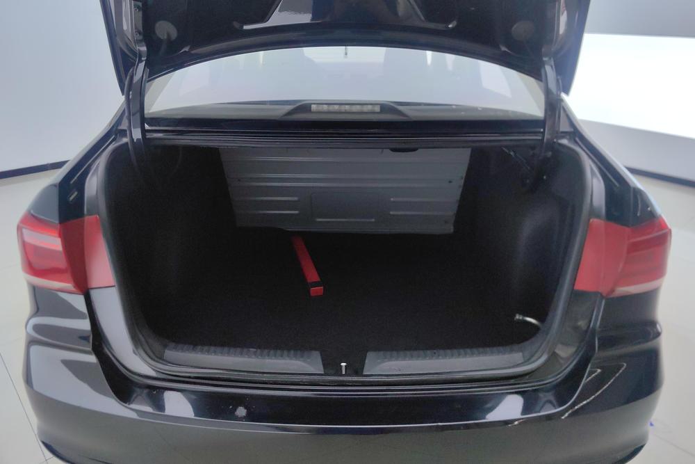 Volkswagen Santana 2017 #17 Volkswagen Santana 2017 car image #17