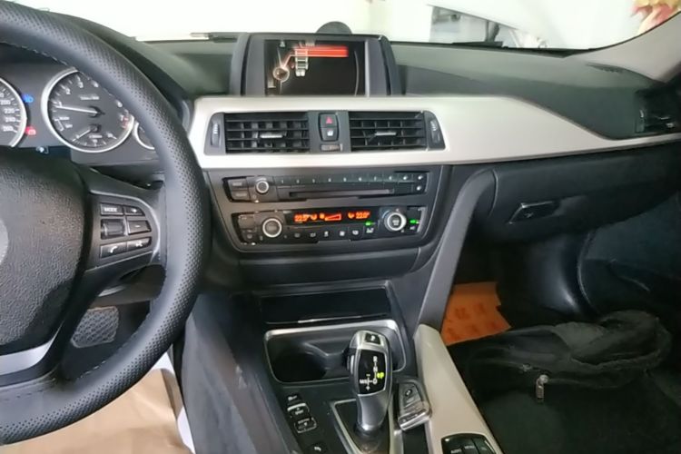 BMW 3 Series 2015 #13 BMW 3 Series 2015 car image #13