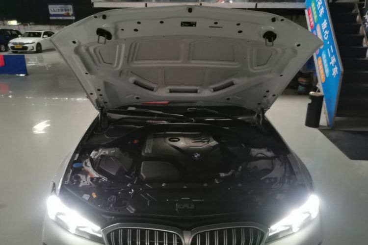 BMW 3 Series 2024 car image #22