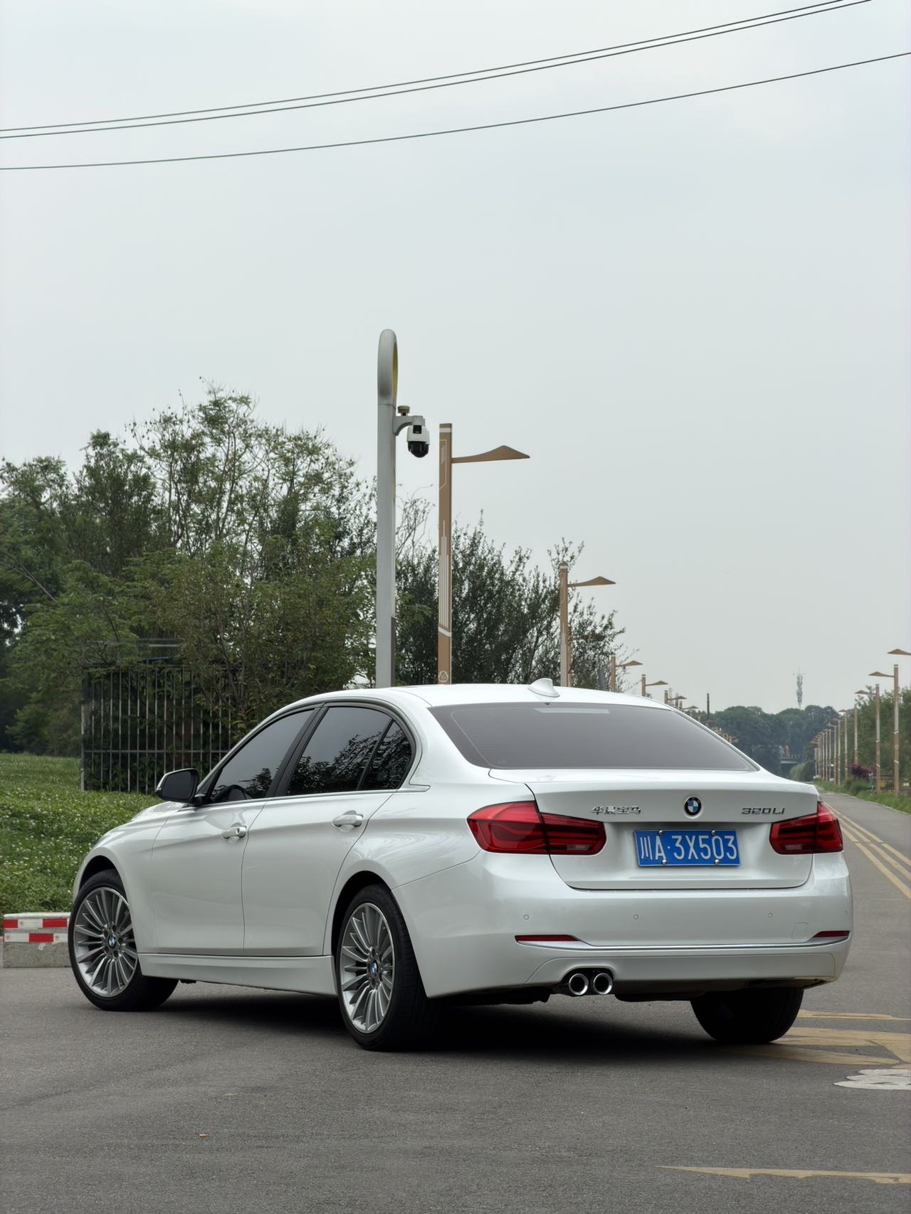 BMW 3 Series 2018 #5 BMW 3 Series 2018 car image #5
