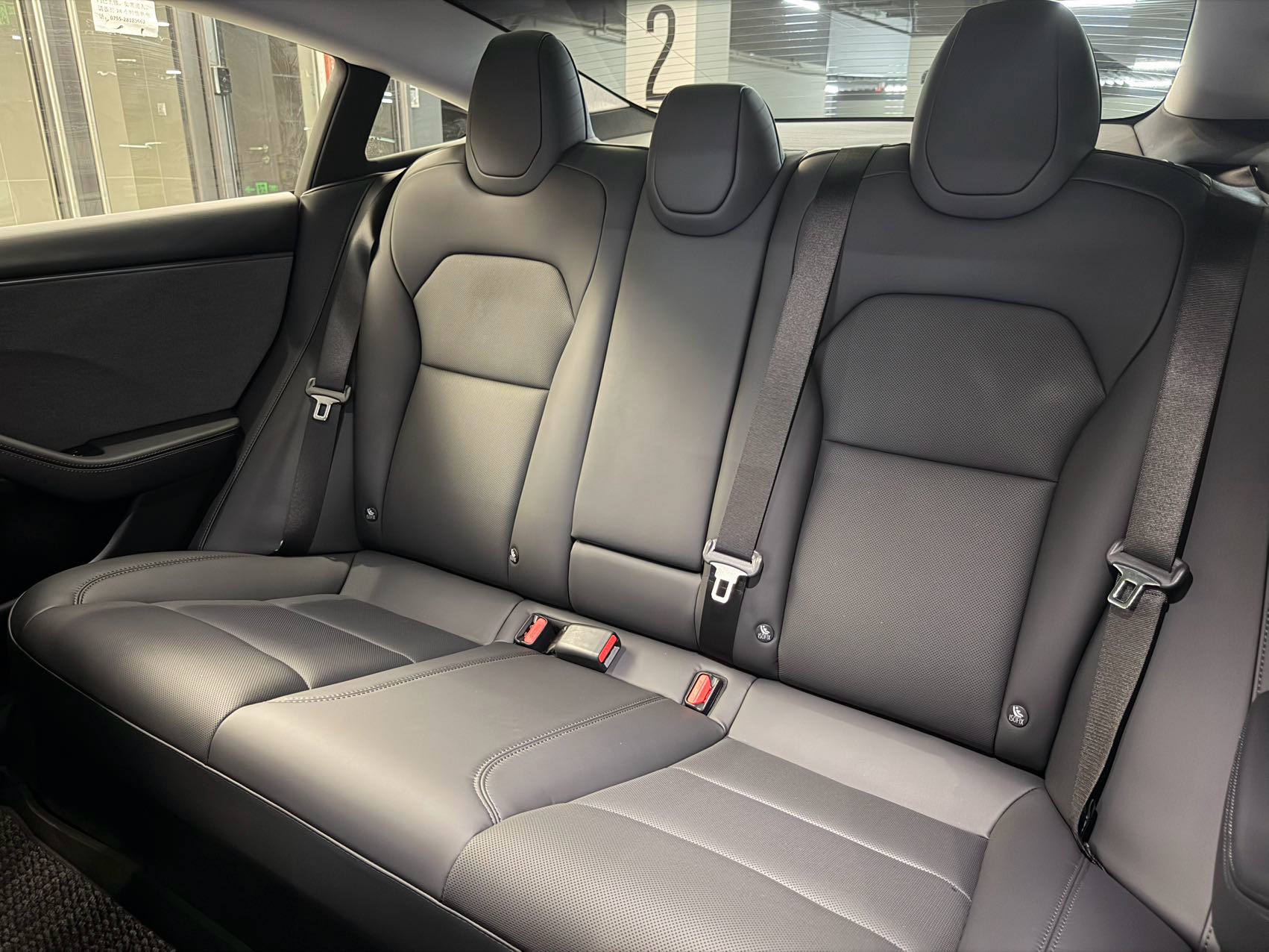 Tesla Model 3 2025 immagine di auto #6