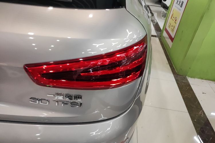 Audi Q3 2016 #8 Audi Q3 2016 car image #8