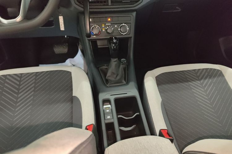 Volkswagen Tharu 2024 car image #14