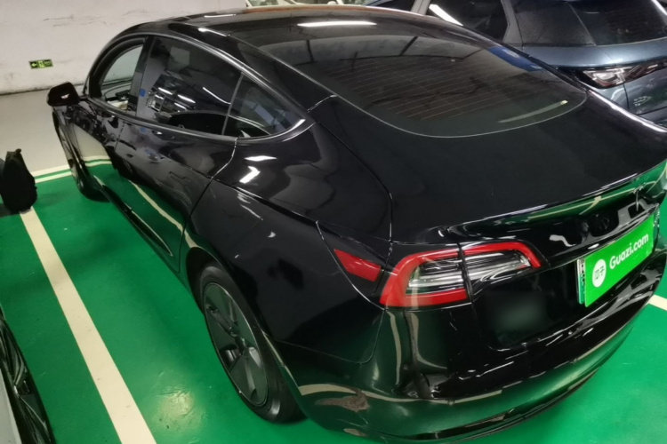 Tesla Model 3 2023 car image #5