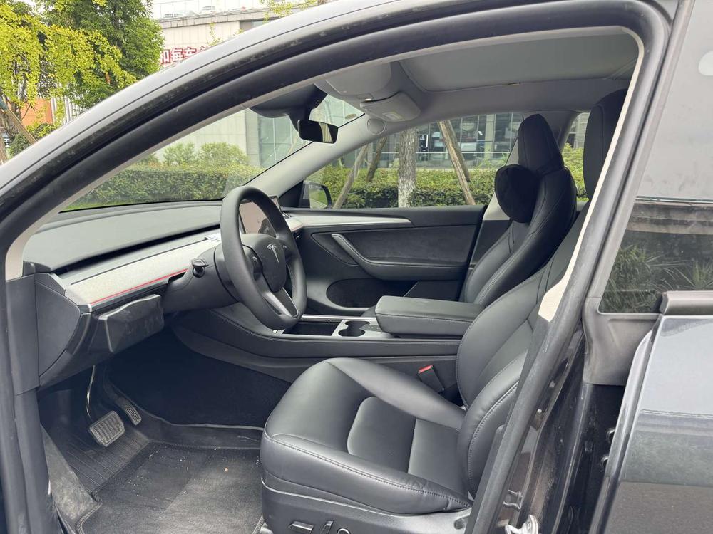 Tesla Model Y 2024 #10 Tesla Model Y 2024 immagine di auto #10