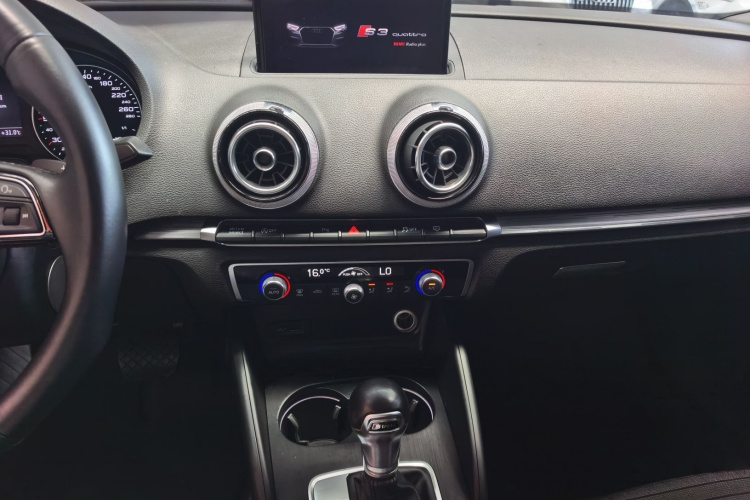 Audi A3 2018 #15 Audi A3 2018 car image #15